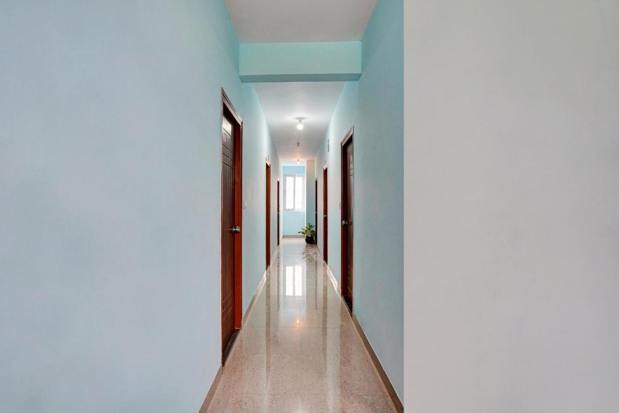 Hotel O Harsha Inn Bangalore Buitenkant foto